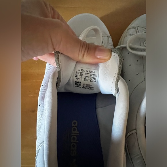 WOMEN'S STAN SMITH SHOE (used once) - Picture 5 of 5